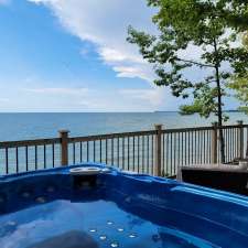 Door25 ~ Waterfront Escape | Hoover Point Ln, Selkirk, ON N0A 1P0, Canada
