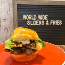 World Wide Sliders and Fries | 1993 ON-15, Kingston, ON K7L 4V3, Canada