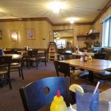 Pioneer Bar & Restaurant | 5600 Lapeer Rd, Smiths Creek, MI 48074, USA