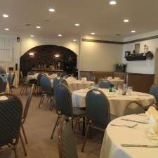 The Abbey Pub and Restaurant | 6212 VT-105, Enosburg Falls, VT 05450, USA