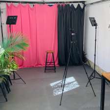 Garage Tapes - Audition Taping, Coaching and Acting Studio | Garage in Laneway, 2535 E 16th Ave, Vancouver, BC V5M 2L5, Canada