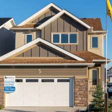 Charleswood Show Home - Broadview Homes | 5 Zimmerman Dr, Winnipeg, MB R3R 4A2, Canada