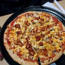 Boston Pizza | 1563 Main St W, Hamilton, ON L8S 1E6, Canada