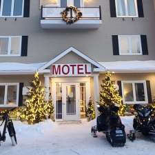 Motel l'Horizon | 777 Rue St Laurent, Saint-Siméon, QC G0T 1X0, Canada