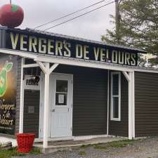 Vergers de Velours | 324 QC-169, Saint-Henri-de-Taillon, QC G0W 2X0, Canada