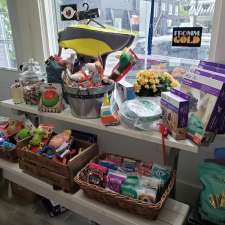 The Cottage Dog Pet Shop | 22 Coldwater Rd, Coldwater, ON L0K 1E0, Canada