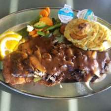 Pepper Tree Family Restaurant | 121 South Service Rd, Wynyard, SK S0A 4T0, Canada