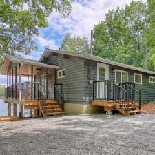 The Cranberry Lake House | Ridge Rd, South Frontenac, ON K0H 2N0, Canada