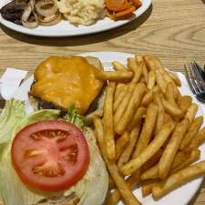 Cindy Lou's Diner | 3 Elora St N, Clifford, ON N0G 1M0, Canada