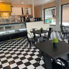 Yellow Walrus Cafe and Bakeshop | 4 Massey St Unit 9, Angus, ON L0M 1B0, Canada