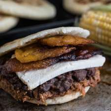 Come Arepa | 302 Industrial Ave, Vancouver, BC V6A 2P8, Canada