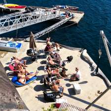 The Quarrybbean Island Vacation | 3060 Nelson Island Shoreline, Madeira Park, BC V0N 2H0, Canada