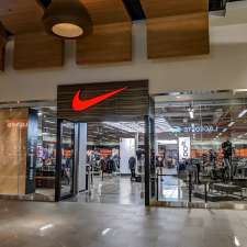 Nike | B, 1 Outlet Collection Way, Edmonton, AB AB T9E1J5, Canada