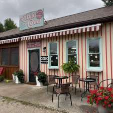 Little Cove Bakery | 4 Warner Bay Rd, Tobermory, ON N0H 2R0, Canada