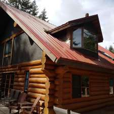 Log House Lodge Galiano | 754 Burrill Rd, Galiano Island, BC V0N 1P0, Canada