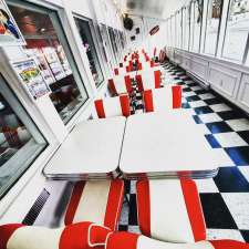 Dreamland Diner | 2615 Portage Ave, Winnipeg, MB R3J 0P7, Canada