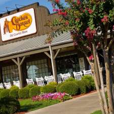 Cracker Barrel Old Country Store | 2303 Water St, Port Huron Charter Township, MI 48060, USA