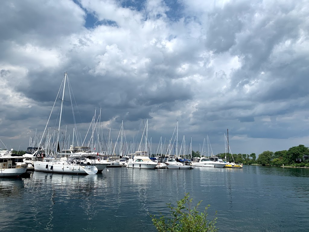 Port Credit Yacht Club | point of interest | 115 Lakefront Promenade, Mississauga, ON L5E 3G6, Canada | 9052787911 OR +1 905-278-7911